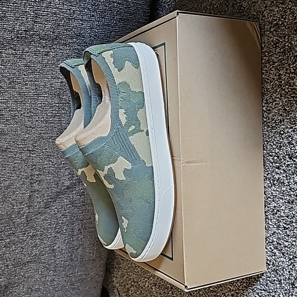 Women's L.L. Bean Knit Slip-on Sneakers - Picture 1 of 4